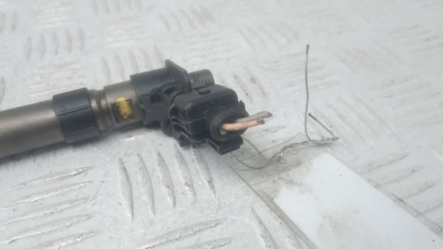 Форсунка дизельная CITROEN C-CROSSER 2007г. | Фото № 8 Форсунка дизельная CITROEN C-CROSSER 2007г. - Фото 8