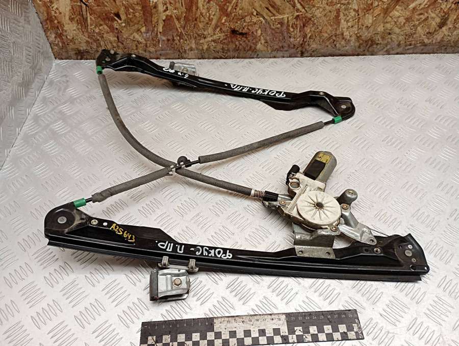 Стеклоподъемник электрический передний правый Ford Focus 2004г. | Фото № 1 Стеклоподъемник электрический передний правый Ford Focus 2004г. - Фото 1