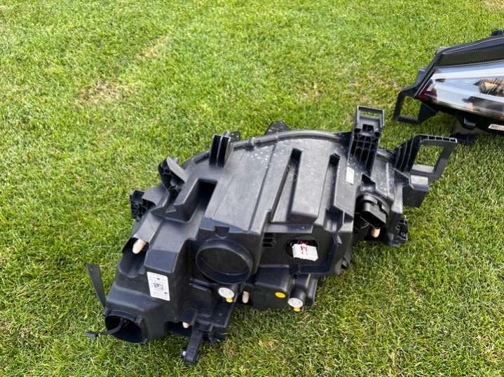 11C941030 Фара правая Volkswagen ID.4 1 поколение (2020-2024) 2020г. | Фото № 6 11C941030 Фара правая Volkswagen ID.4 1 поколение (2020-2024) 2020г. - Фото 6