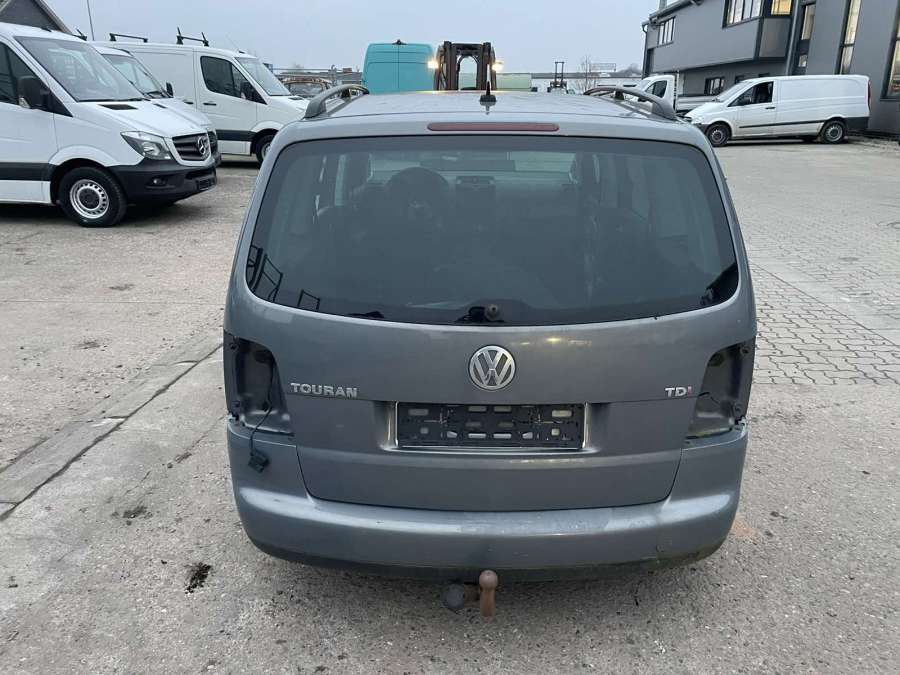 1T0853753B Накладка декоративная (молдинг) двери задней левой Volkswagen Touran 1 (2003-2015) Минивэн 2003г. | Фото № 11 1T0853753B Накладка декоративная (молдинг) двери задней левой Volkswagen Touran 1 (2003-2015) Минивэн 2003г. - Фото 11
