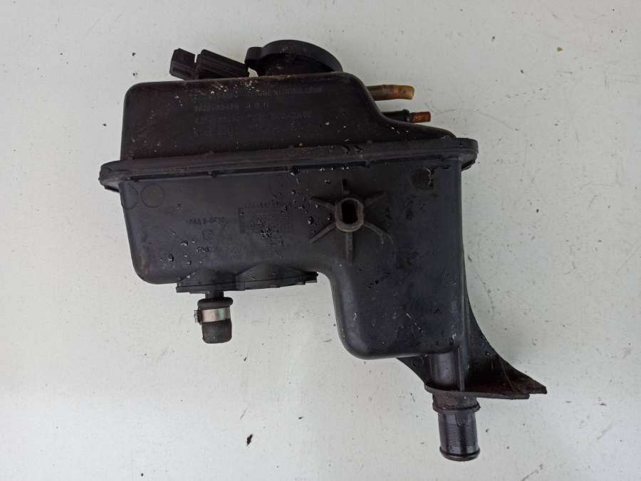 Бачок расширительный  Citroen Xantia  1996г. | Фото № 1   Бачок расширительный  Citroen Xantia  1996г. - Фото 1