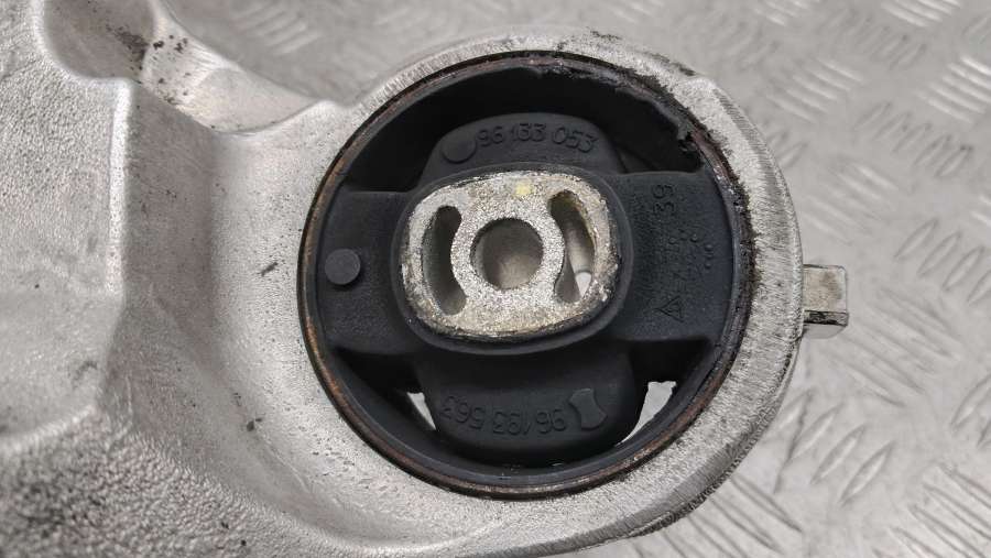 9640418780 Кронштейн полуоси Citroen C5 2002г. | Фото № 3 9640418780 Кронштейн полуоси Citroen C5 2002г. - Фото 3