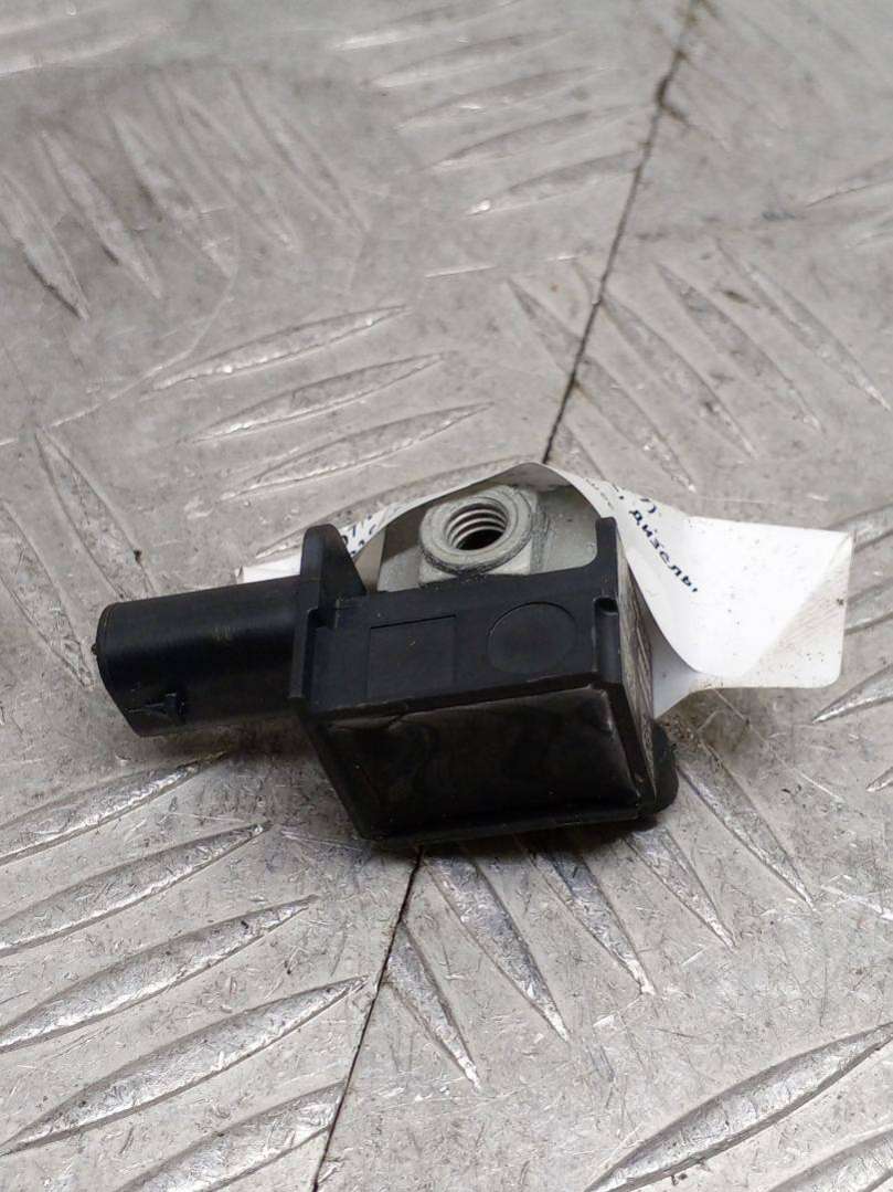 6.5779224177922E+17 Датчик удара BMW 5 GT хетчбэк 5 дв. 2015г. | Фото № 3 6.5779224177922E+17 Датчик удара BMW 5 GT хетчбэк 5 дв. 2015г. - Фото 3