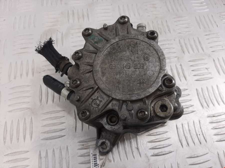 03G145209 Насос вакуумный (тандемный) Mitsubishi Grandis (2003-2011) Минивэн 2006г. | Фото № 1 03G145209 Насос вакуумный (тандемный) Mitsubishi Grandis (2003-2011) Минивэн 2006г. - Фото 1