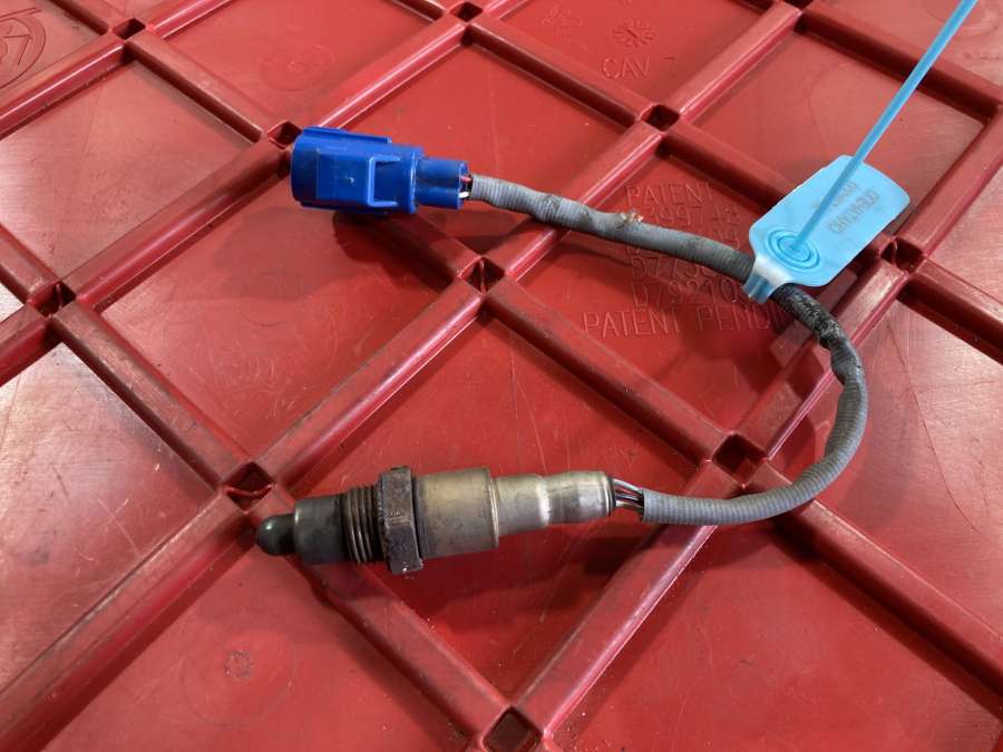 DW939G444FB0258030042 Лямбда-зонд Jaguar F-Pace X761 2017г. | Фото № 3 DW939G444FB0258030042 Лямбда-зонд Jaguar F-Pace X761 2017г. - Фото 3