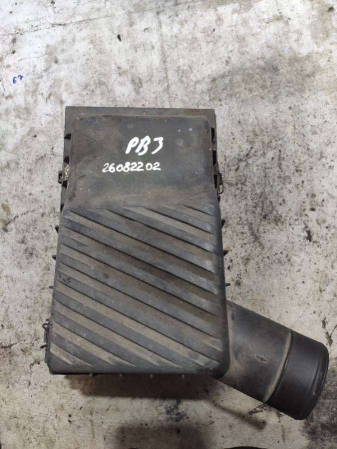 Корпус воздушного фильтра Volkswagen Passat B3 1990г. | Фото № 7 Корпус воздушного фильтра Volkswagen Passat B3 1990г. - Фото 7