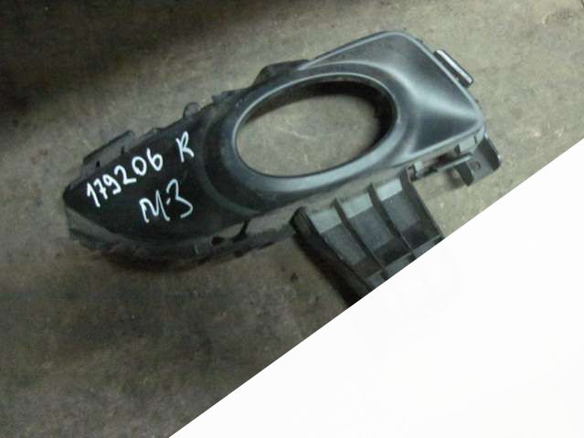 P3755R Решетка переднего бампера правая  Mazda 3 0000г. | Фото № 1  P3755R Решетка переднего бампера правая  Mazda 3 0000г. - Фото 1