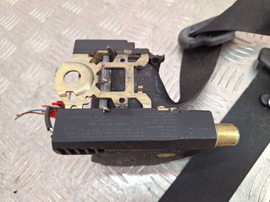 00061750 Ремень безопасности передний левый  Smart ForTwo  2001г. | Фото № 6  00061750 Ремень безопасности передний левый  Smart ForTwo  2001г. - Фото 6