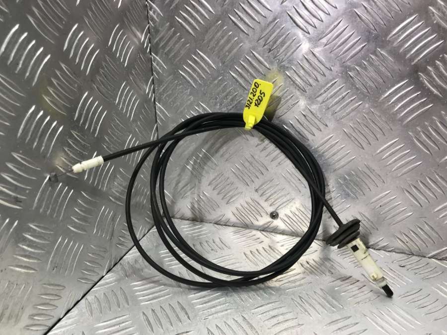 Трос топливного бака Geely SC7 2013г. | Фото № 1 Трос топливного бака Geely SC7 2013г. - Фото 1