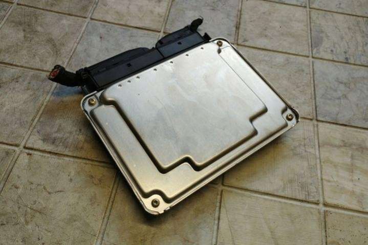 4B2907401E Блок управления двигателем  Audi A6 C5/4B (1997-2004) 1997г. | Фото № 5  4B2907401E Блок управления двигателем  Audi A6 C5/4B (1997-2004) 1997г. - Фото 5