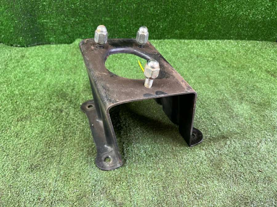 5190387615000519038761900051903876220005190387623000 Крепление запаски  Daihatsu Rocky рест. 1995г. | Фото № 5  5190387615000519038761900051903876220005190387623000 Крепление запаски  Daihatsu Rocky рест. 1995г. - Фото 5