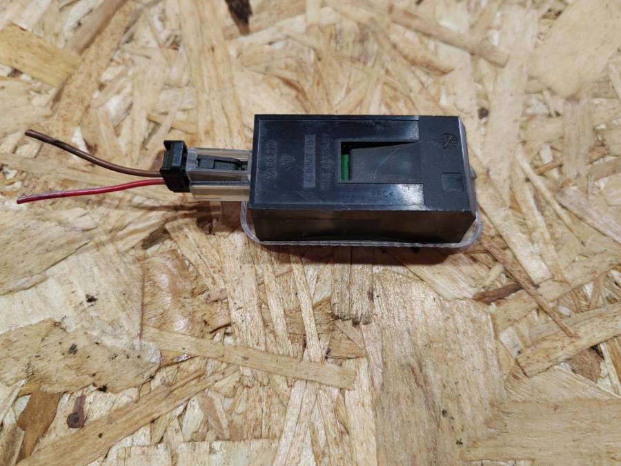 4E0947416 Фонарь салона (плафон) Audi Audi A4 B8 2009 0000г. | Фото № 2 4E0947416 Фонарь салона (плафон) Audi Audi A4 B8 2009 0000г. - Фото 2