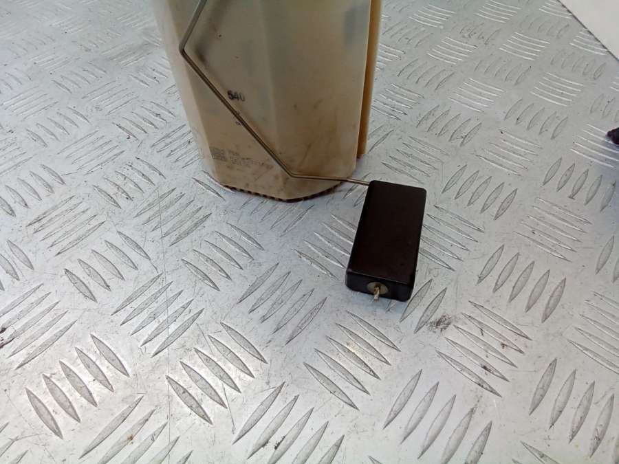 1K0919050J Колба в бак Skoda Octavia A5 restailing 2010г. | Фото № 5 1K0919050J Колба в бак Skoda Octavia A5 restailing 2010г. - Фото 5