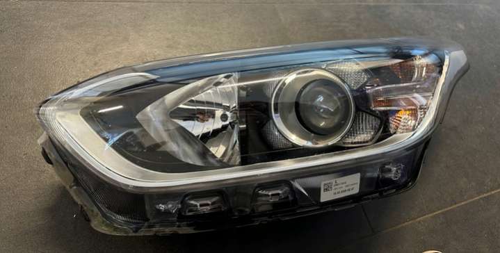 J792111010 Фара левая Kia Proceed 1 поколение (2018-2024) 2018г. | Фото № 2 J792111010 Фара левая Kia Proceed 1 поколение (2018-2024) 2018г. - Фото 2