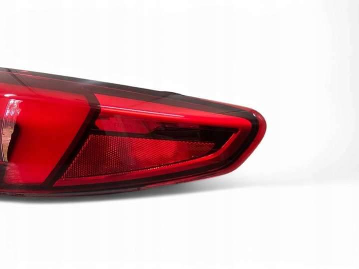 7465466 Фонарь задний правый  BMW 2 F44 (019-04) 2019г. | Фото № 3  7465466 Фонарь задний правый  BMW 2 F44 (019-04) 2019г. - Фото 3