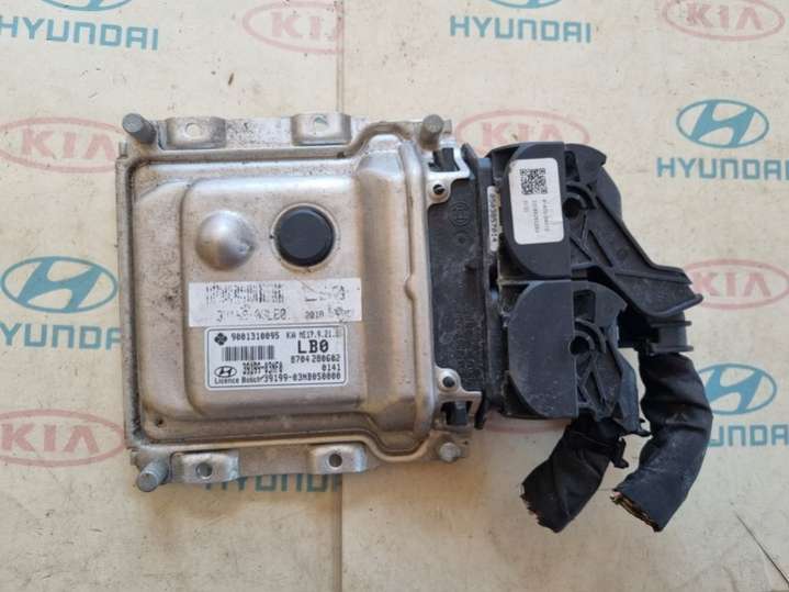 39199-03NF0 Блок управления двигателем Hyundai i30 3 поколение (2017-2018) 2017г. | Фото № 1 39199-03NF0 Блок управления двигателем Hyundai i30 3 поколение (2017-2018) 2017г. - Фото 1