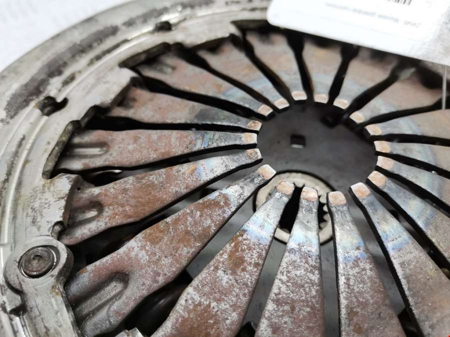 Маховик (демпфер сцепления) Peugeot 307 (2001-2008) Универсал 2003г. | Фото № 5 Маховик (демпфер сцепления) Peugeot 307 (2001-2008) Универсал 2003г. - Фото 5