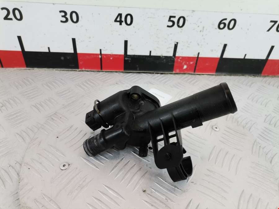 Корпус термостата Nissan Micra K12 (2002-2010) Хетчбэк 5дв. 2006г. | Фото № 3 Корпус термостата Nissan Micra K12 (2002-2010) Хетчбэк 5дв. 2006г. - Фото 3