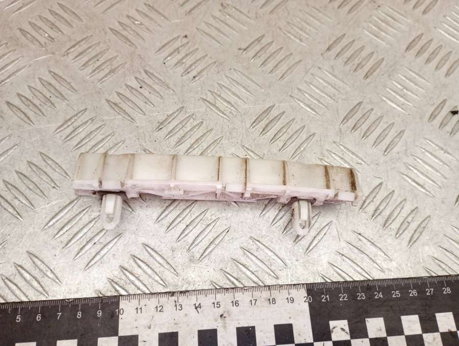 1Z0M Кронштейн крепления бампера заднего  Citroen C-Crosser 2010г. | Фото № 3  1Z0M Кронштейн крепления бампера заднего  Citroen C-Crosser 2010г. - Фото 3