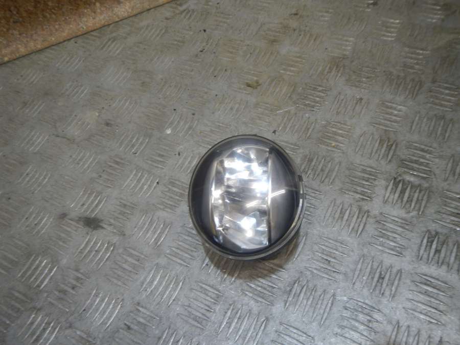 81220480518122048050 Фара противотуманная левая  Toyota Land Cruiser 0000г. | Фото № 1  81220480518122048050 Фара противотуманная левая  Toyota Land Cruiser 0000г. - Фото 1