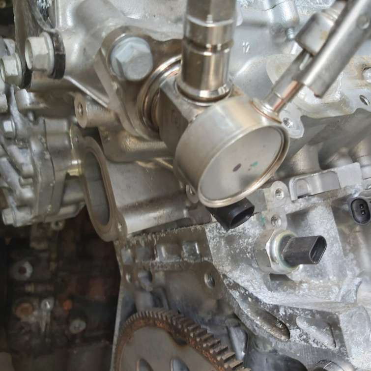 ТНВД  Chevrolet Malibu 9 седан 2017г. | Фото № 2   ТНВД  Chevrolet Malibu 9 седан 2017г. - Фото 2