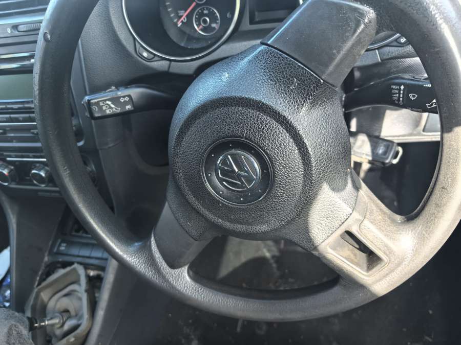 Суппорт тормозной задний правый VOLKSWAGEN GOLF 6 2008г. | Фото № 3 Суппорт тормозной задний правый VOLKSWAGEN GOLF 6 2008г. - Фото 3