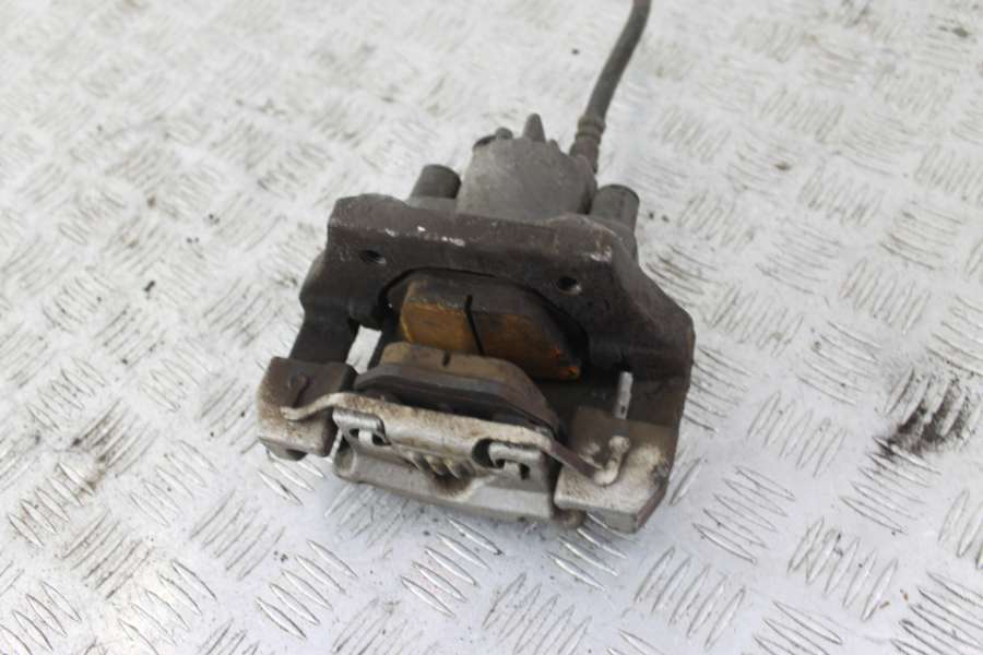 34216758058 Суппорт тормозной задний правый  BMW 5 седан 2004г. | Фото № 1  34216758058 Суппорт тормозной задний правый  BMW 5 седан 2004г. - Фото 1