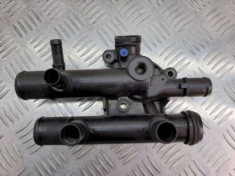 8200709149 Корпус термостата Renault Espace 4 2004г. | Фото № 1 8200709149 Корпус термостата Renault Espace 4 2004г. - Фото 1