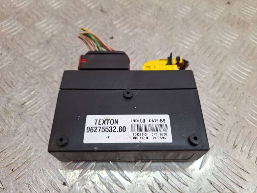 904382139627553280 Блок комфорта  Citroen Xantia  1999г. | Фото № 1  904382139627553280 Блок комфорта  Citroen Xantia  1999г. - Фото 1