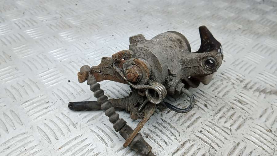 Суппорт тормозной задний правый VOLKSWAGEN GOLF 6 2008г. | Фото № 9 Суппорт тормозной задний правый VOLKSWAGEN GOLF 6 2008г. - Фото 9