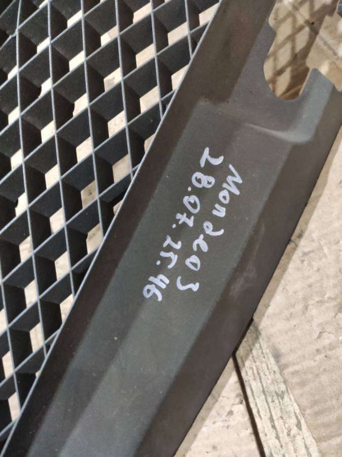 Решетка радиатора Ford Mondeo 3 2003г. | Фото № 7 Решетка радиатора Ford Mondeo 3 2003г. - Фото 7