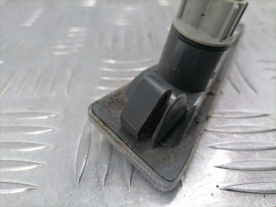 8200027150 Повторитель указателя поворота левый Renault Scenic 2 (2003-2009) Минивэн 2005г. | Фото № 5 8200027150 Повторитель указателя поворота левый Renault Scenic 2 (2003-2009) Минивэн 2005г. - Фото 5