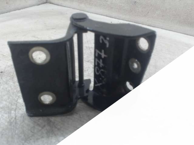 Петля боковой двери,право,зад Chrysler Voyager (2001 - 2007) Минивен 2006г. | Фото № 1 Петля боковой двери,право,зад Chrysler Voyager (2001 - 2007) Минивен 2006г. - Фото 1