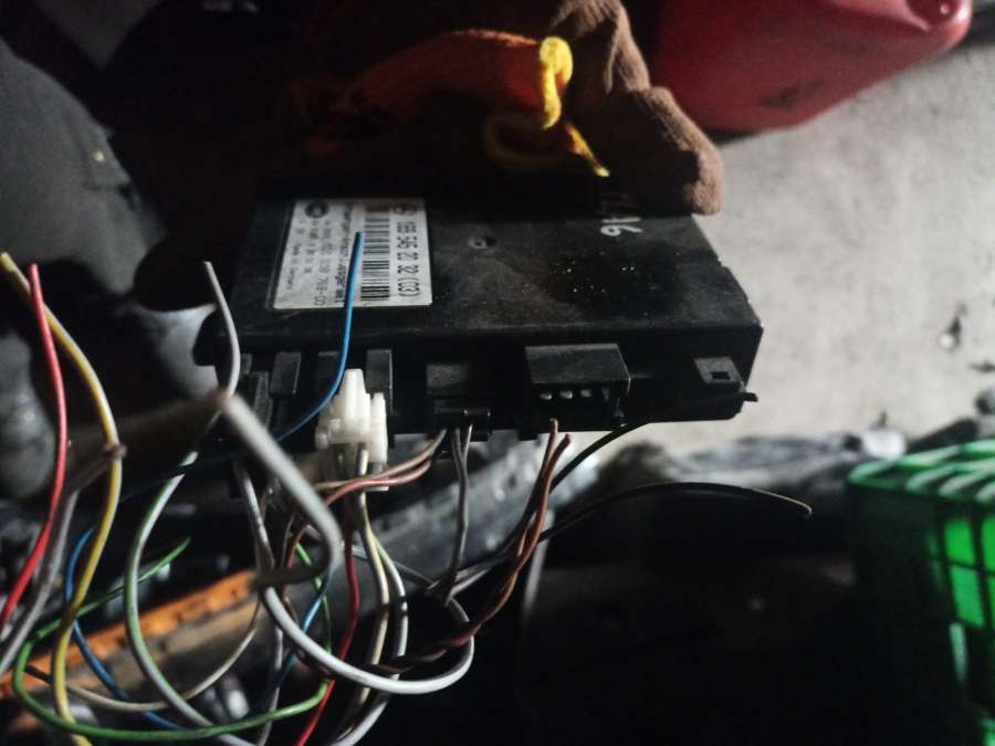 A1695452032A1695453932 Модуль подключения прицепа (фаркопа)  Mercedes-Benz B W245 0000г. | Фото № 2  A1695452032A1695453932 Модуль подключения прицепа (фаркопа)  Mercedes-Benz B W245 0000г. - Фото 2