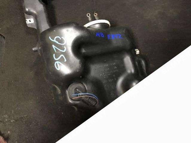 A2048602360 Бачок омывателя Mercedes E W212 Avantgarde 2011г. | Фото № 2 A2048602360 Бачок омывателя Mercedes E W212 Avantgarde 2011г. - Фото 2