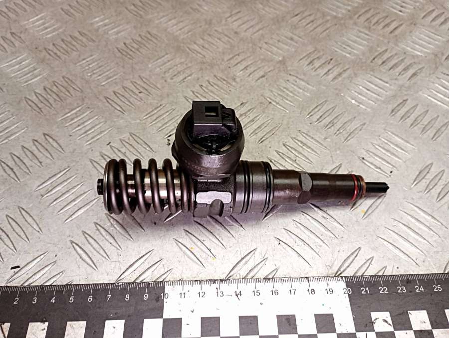 038130073F038130073L0414720035045130073T045130079X0986441551 Форсунка  Volkswagen Polo 4 2007г. | Фото № 2  038130073F038130073L0414720035045130073T045130079X0986441551 Форсунка  Volkswagen Polo 4 2007г. - Фото 2