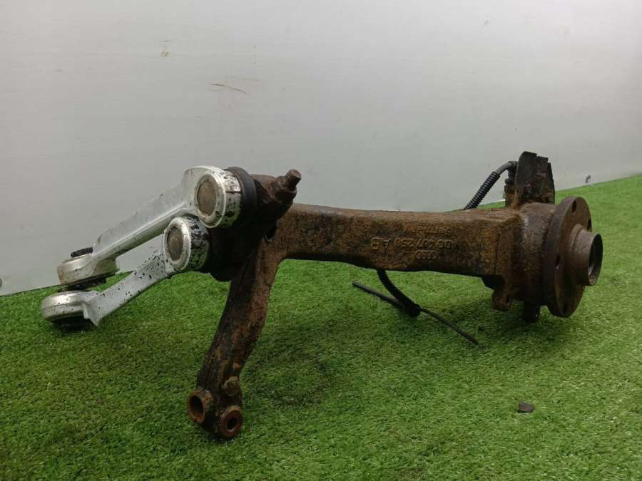 3D04072578AB Кулак поворотный передний правый  Audi A6 C5 (S6,RS6) 1999г. | Фото № 7  3D04072578AB Кулак поворотный передний правый  Audi A6 C5 (S6,RS6) 1999г. - Фото 7