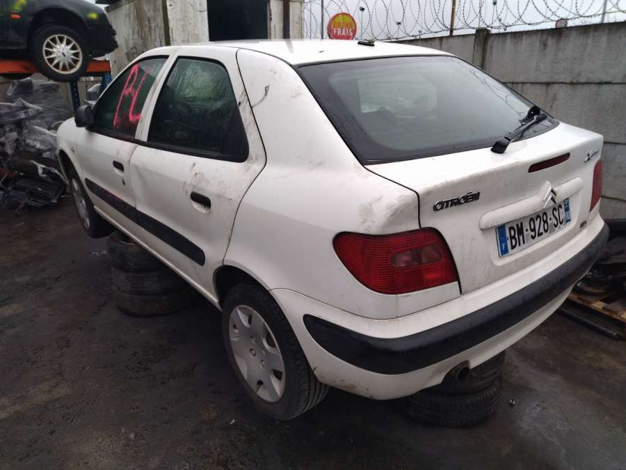 367637B Рамка капота Citroen Xsara (1997-2006) Хетчбэк 5дв. 2002г. | Фото № 9 367637B Рамка капота Citroen Xsara (1997-2006) Хетчбэк 5дв. 2002г. - Фото 9