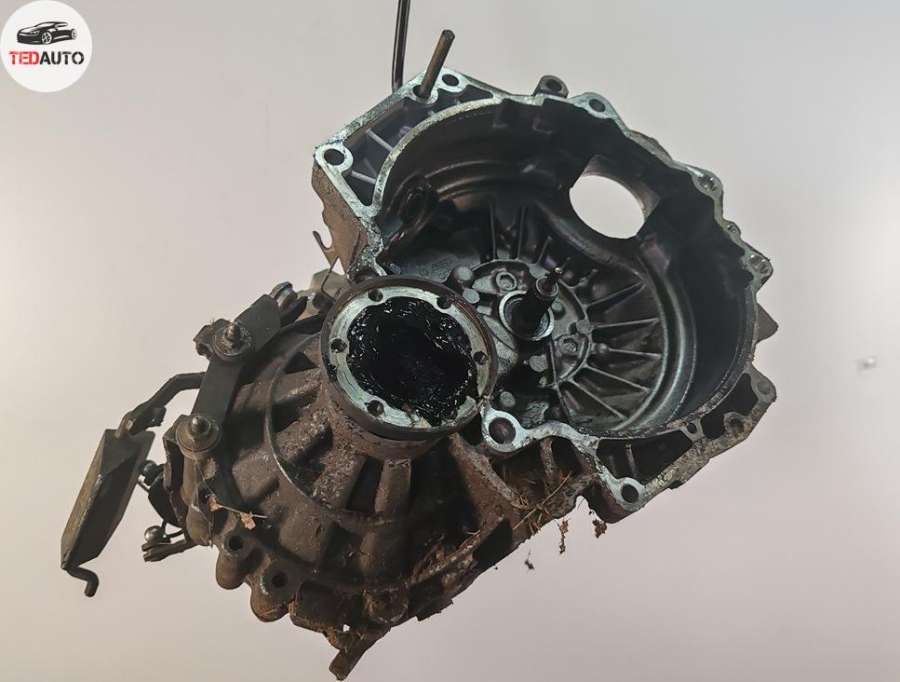 DUU КПП 5-ст. механическая Volkswagen Golf-4 Хэтчбек 5-дв. 1999г. | Фото № 1 DUU КПП 5-ст. механическая Volkswagen Golf-4 Хэтчбек 5-дв. 1999г. - Фото 1