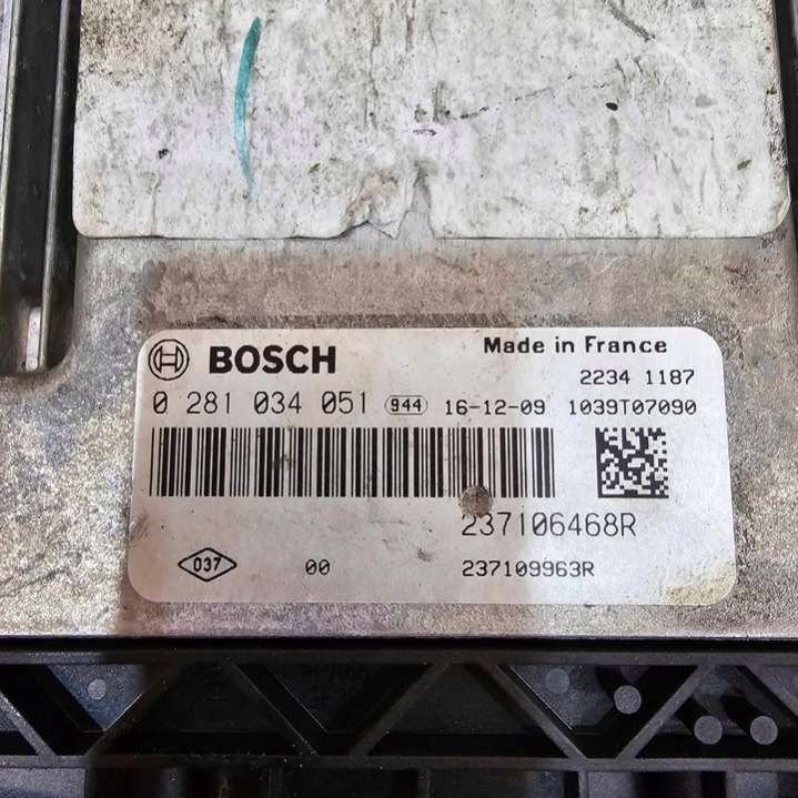 237106468R237109963R0281034051 Блок управления двигателем Renault Scenic 4 поколение (2016-2024) 2016г. | Фото № 2 237106468R237109963R0281034051 Блок управления двигателем Renault Scenic 4 поколение (2016-2024) 2016г. - Фото 2