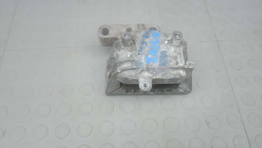 Подушка КПП VOLKSWAGEN PASSAT B7 2010г. | Фото № 5 Подушка КПП VOLKSWAGEN PASSAT B7 2010г. - Фото 5