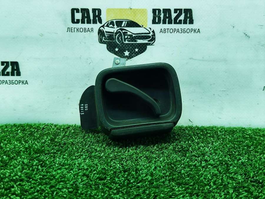 2K0827185 Ручка крышки багажника  Volkswagen Caddy 2013г. | Фото № 1  2K0827185 Ручка крышки багажника  Volkswagen Caddy 2013г. - Фото 1