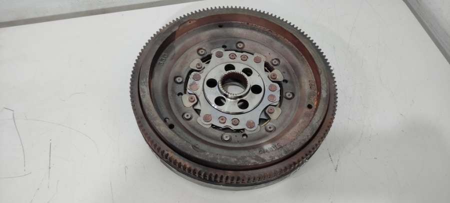 03L105266AM03L105266DQ Маховик Volkswagen EOS 2014г. | Фото № 2 03L105266AM03L105266DQ Маховик Volkswagen EOS 2014г. - Фото 2