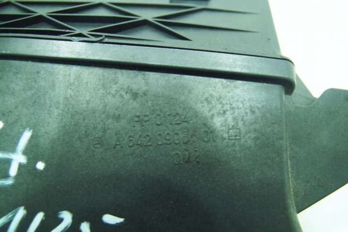 A6420903601 Корпус воздушного фильтра Mercedes CLS W218 (2010-2014) 2010г. | Фото № 2 A6420903601 Корпус воздушного фильтра Mercedes CLS W218 (2010-2014) 2010г. - Фото 2