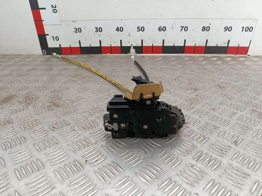 Замок двери задней левой Audi A6 C5 (1997-2005) Универсал 2001г. | Фото № 3 Замок двери задней левой Audi A6 C5 (1997-2005) Универсал 2001г. - Фото 3