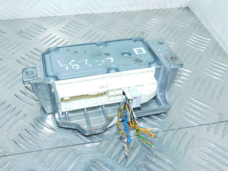 6.5779171948917E+17 Блок управления подушками безопасности  BMW X5 2008г. | Фото № 2  6.5779171948917E+17 Блок управления подушками безопасности  BMW X5 2008г. - Фото 2