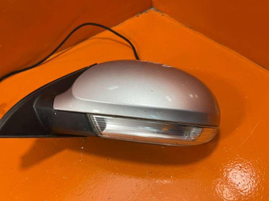 3C0857933 Зеркало наружное левое Volkswagen Passat Универсал 2010г. | Фото № 2 3C0857933 Зеркало наружное левое Volkswagen Passat Универсал 2010г. - Фото 2