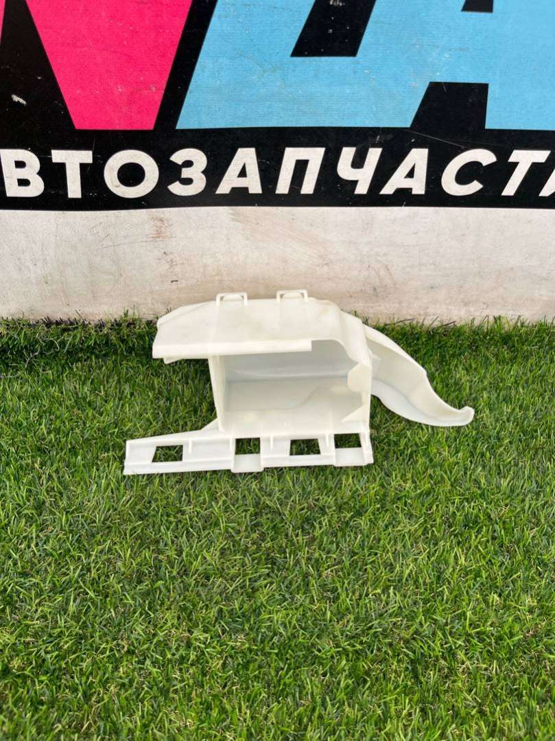 8617356 Крепление блока предохранителей  Mini Cooper 2018г. | Фото № 6  8617356 Крепление блока предохранителей  Mini Cooper 2018г. - Фото 6