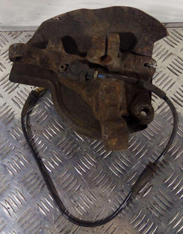 Ступица передняя правая  Opel Omega B универсал 2002г. | Фото № 1   Ступица передняя правая  Opel Omega B универсал 2002г. - Фото 1