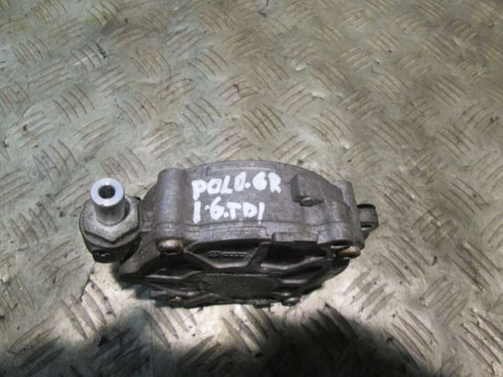 03L145100G Насос вакуумный Volkswagen Passat B6 (2005-2010) 2005г. | Фото № 2 03L145100G Насос вакуумный Volkswagen Passat B6 (2005-2010) 2005г. - Фото 2